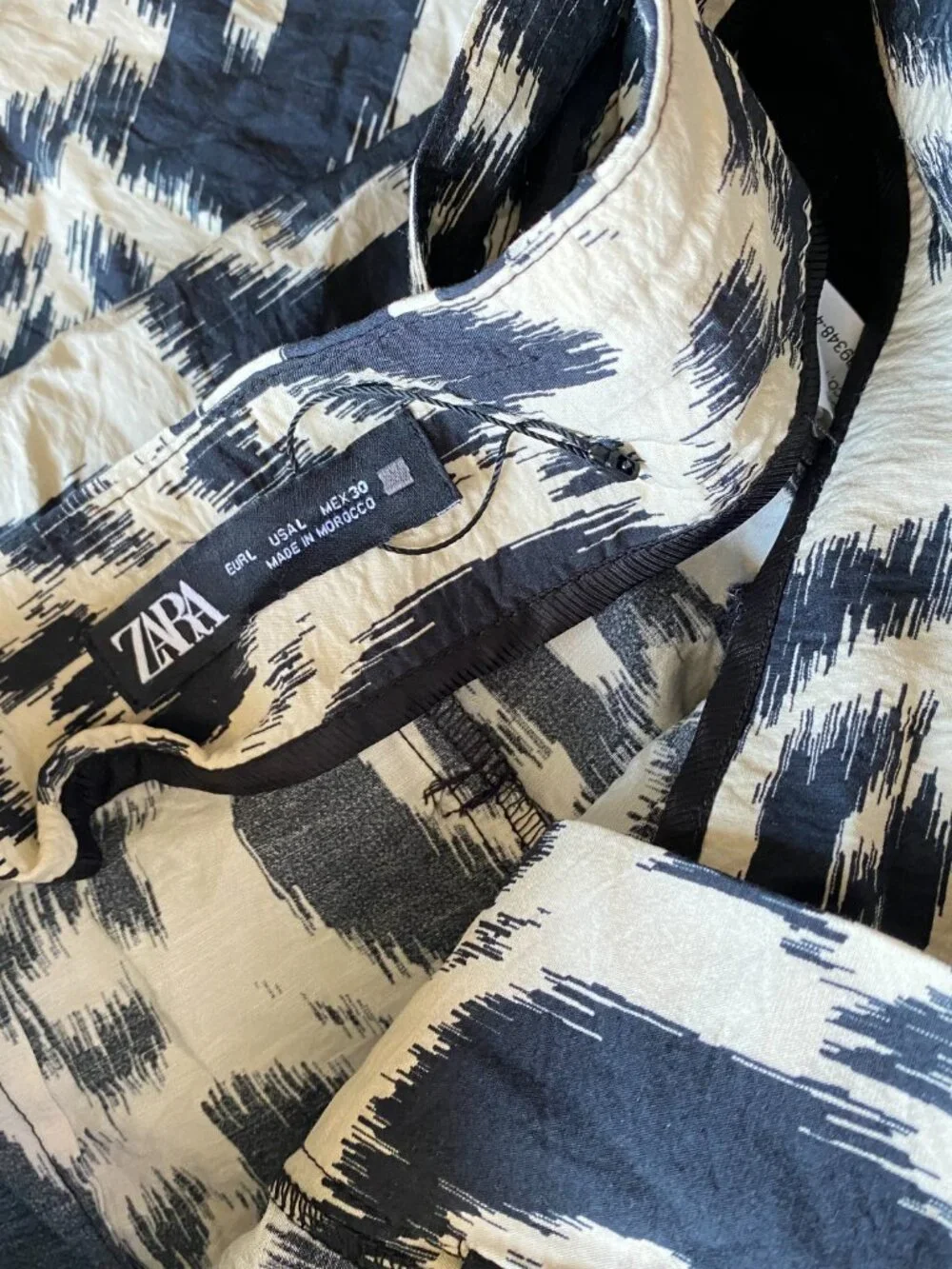 NWOT Zara Animal Print Paperbag Trousers Black Size L - Picture 3 of 10